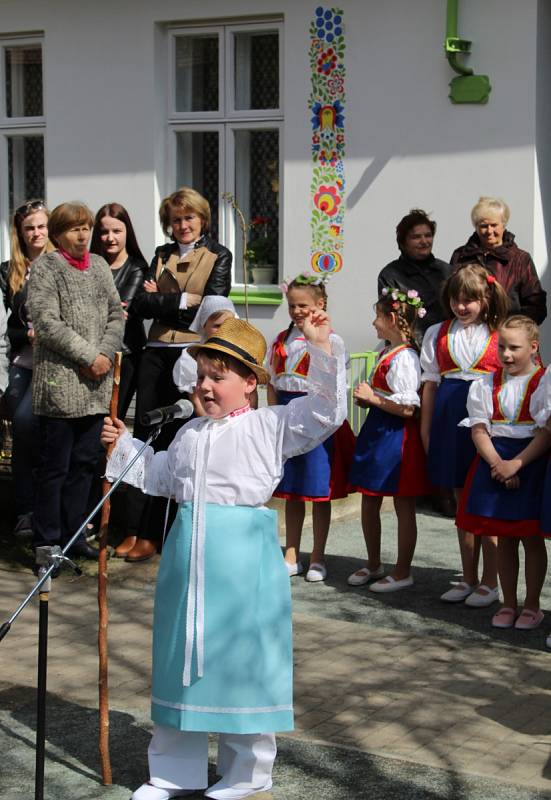 Slavnostní otevření chalupy Fanoša Mikuleckého v Mikulčicích.