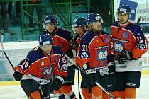 Hodonínští hokejisté se díky výhře nad posledním Valašským Meziříčím vrátili na čtvrté místo druhé ligy.