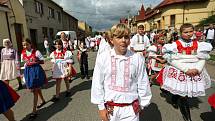 Kyjovské dožínky jsou tradiční folklorní akcí. Průvod v tradičních krojích prošel městem s několika zastávkami za doprovodu dechové hudby.