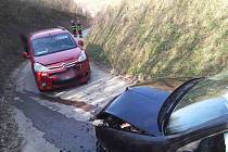 Dva lidé se zranili při dopravní nehodě u Čejkovic. 