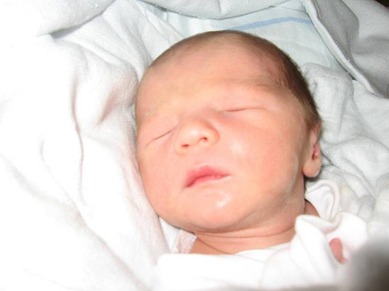 Filip Solařík, 48 cm, 2,6 kg, 23. 5. 2010, Hroznová Lhota