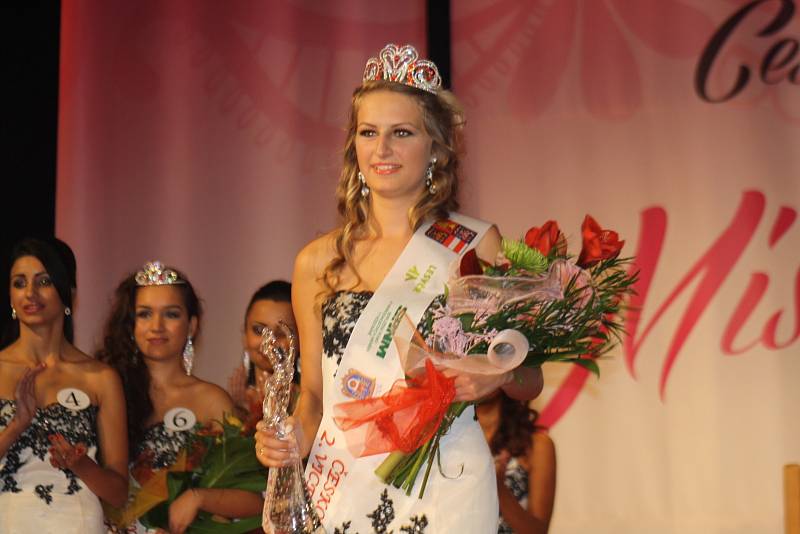 V Hodoníně zvolili patnáctou česko-slovenskou Miss Roma 2015. Zvítězila osmnáctiletá studentka bratislavské taneční konzevatoře Bianka Bertoková. První vicemiss se stala Sára Čisárová z Červeného Kostelce a třetí byla Dominika Sidónie Rácová z Popradu.