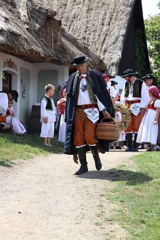 Dožínky ve skanzenu jsou ve Strážnici již tradiční folklorní akcí.