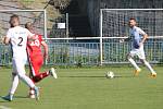 Fotbalisté Šardic (v bílém) porazili 2:1 Ždánice.