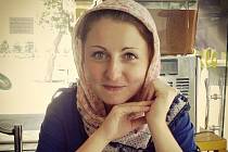 Na fotografii je Katarína Išková v Íránu.