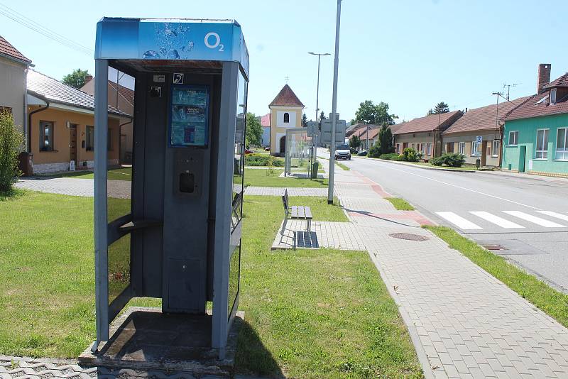 Poznáte ze snímků, ve které obci byly pořízeny?