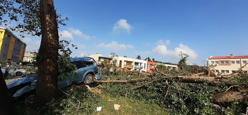 Lidé v hodonínské části Bažantnice se probudili do děsivého rána.