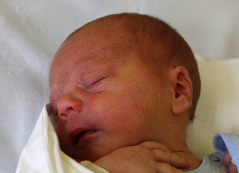 Jan Rubík, 48 cm, 2 820 g, 28.2.2017, 9.54, Kyjov.