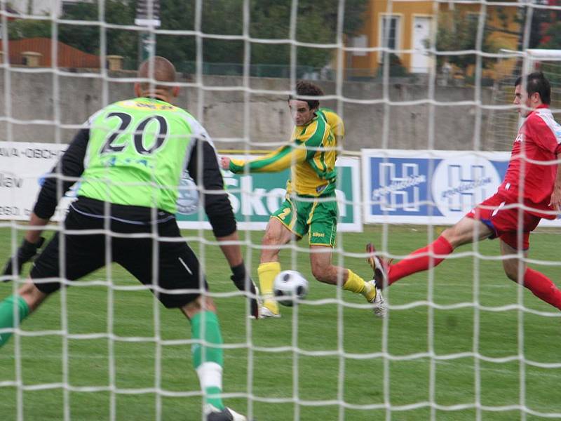 MSFL: FK Mutěnice (ve žlutém) vs. 1. FC Brno B