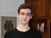 Devatenáctiletý angličtinář Jonáš Boruta.