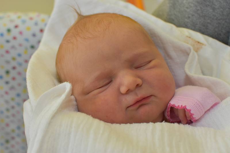 Mia Kuřilová, 49 cm, 3420 g, 30. 3. 2018 v 7.30, Dubňany, nemocnice Kyjov