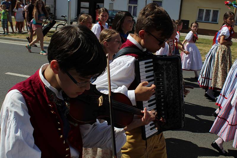 Mezinárodní folklorní festival Strážnice 2017, průvod městem.