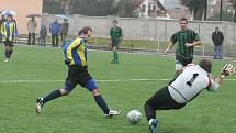 I.B třída, sk. C: FK Baník Dubňany (v černozeleném) vs. Sokol Vlkoš