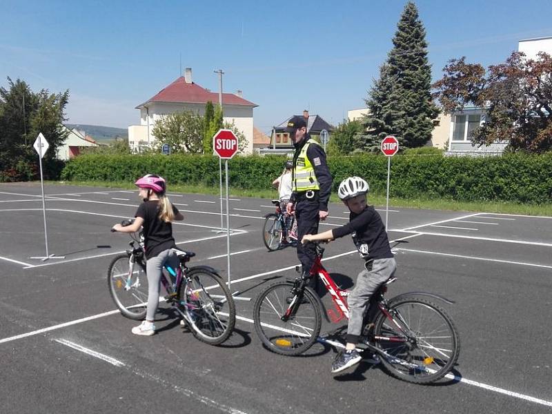 Děti z Kyjovska získaly průkazy cyklisty.