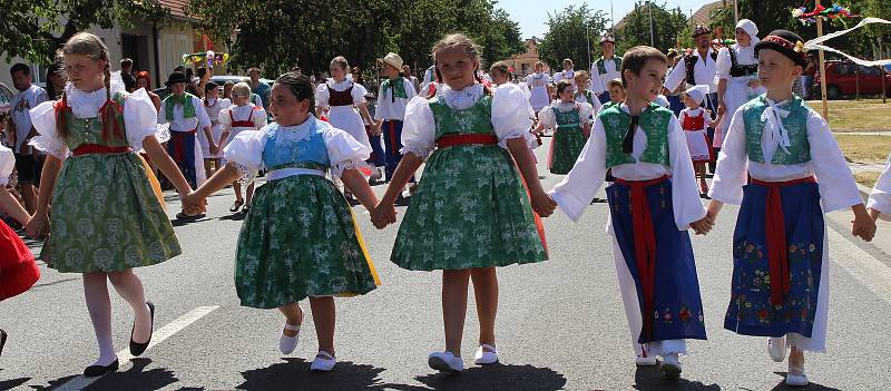 Mezinárodní folklorní festival Strážnice 2017, průvod městem.