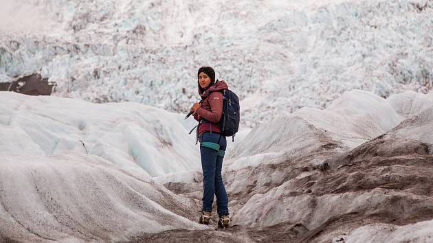 Kateřina Šardická z Čejče pracuje na Islandu jako Glacier Guide