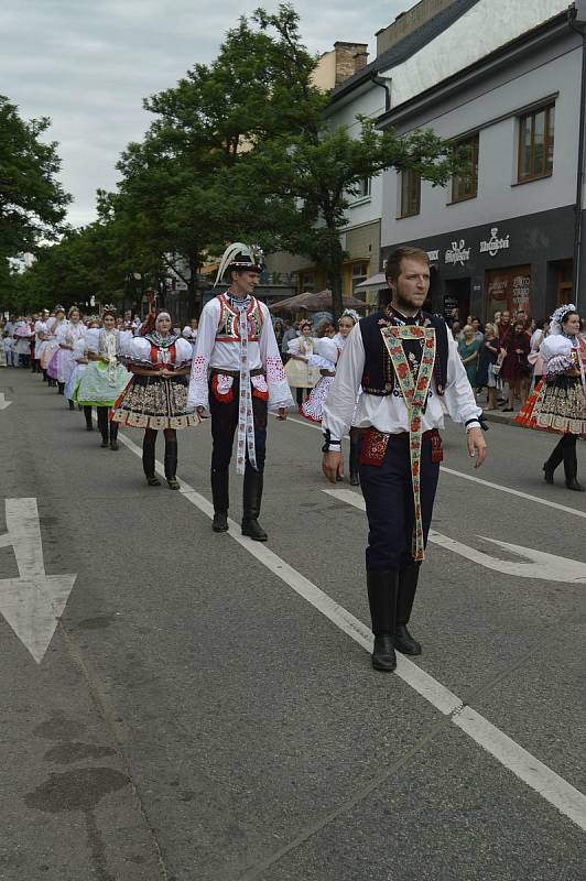 Pořádnou dávku hodového veselí zažili lidé v Hodoníně na Svatovavřineckých slavnostech.