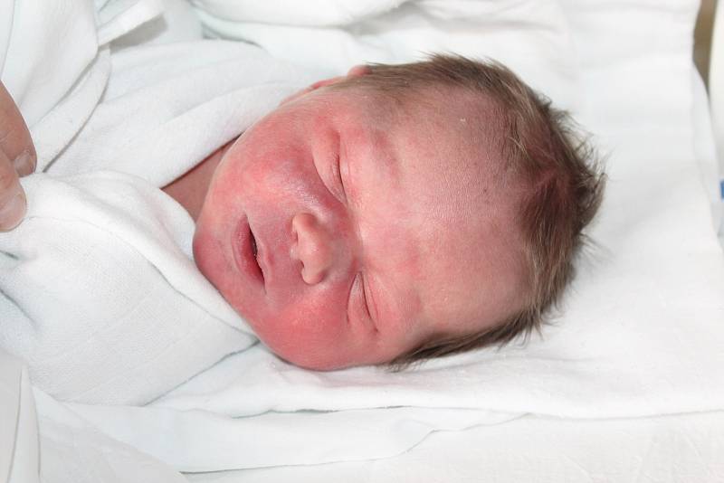 Samuel Hlaváč, 28.5.2015,  Hodonín, 49 cm, 3,22 kg, porodnice Břeclav