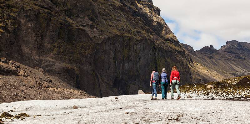 Kateřina Šardická z Čejče pracuje na Islandu jako Glacier Guide