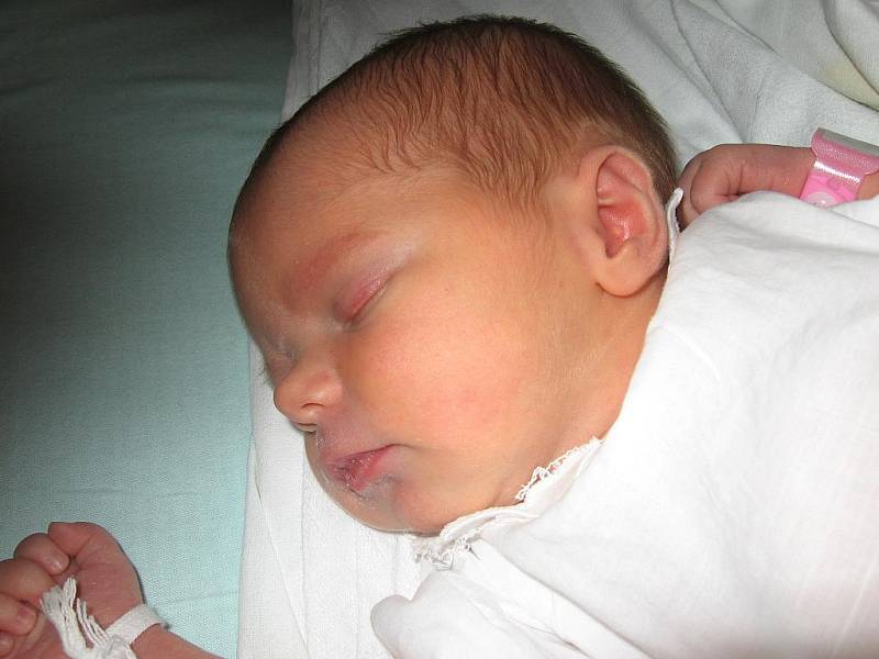 Aneta Kašná, 50 cm, 2,9 kg, 16. července 2010, Dubňany