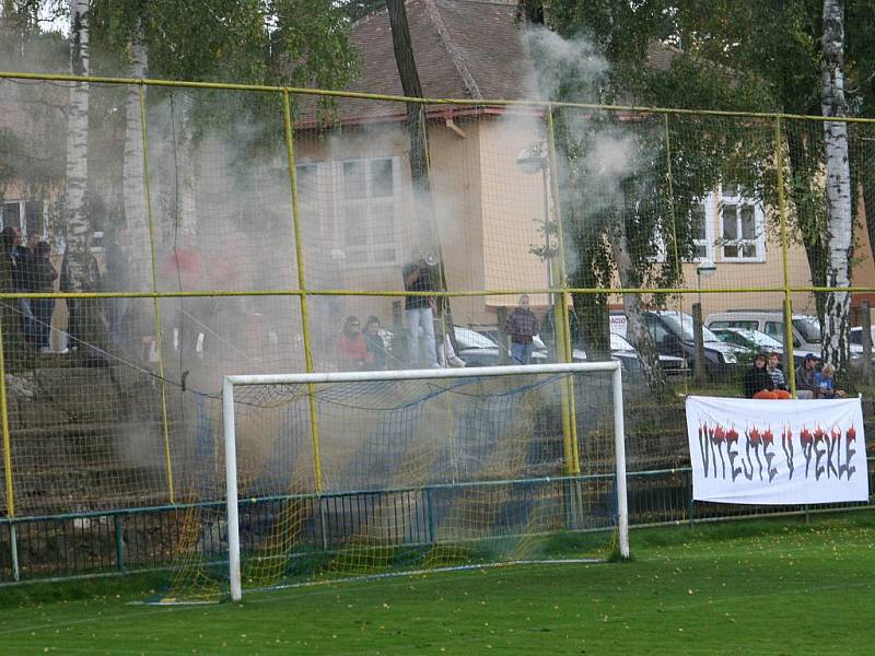 I.B, sk. C: Baník Dubňany (v bílém) vs. Agro Milotice