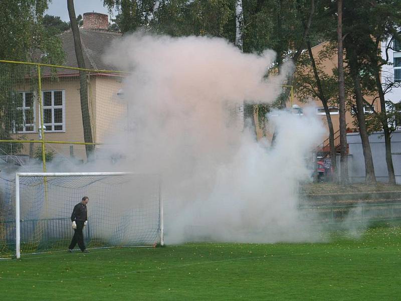 I.B, sk. C: Baník Dubňany (v bílém) vs. Agro Milotice