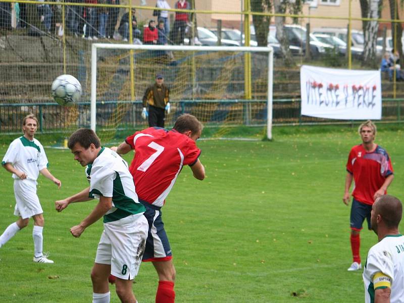 I.B, sk. C: Baník Dubňany (v bílém) vs. Agro Milotice