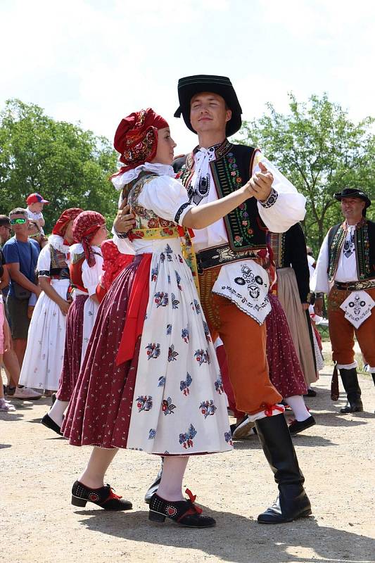 Dožínky ve skanzenu jsou ve Strážnici již tradiční folklorní akcí.