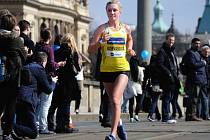Osmnáctiletá Tereza Korvasová při svém debutu na Pražském půlmaratonu zaběhla výtečný čas 1:17:47 hodiny. Z českých závodnic skončila druhá, lepší než rodačka ze Vnorov byla pouze její oddílová kolegyně Anežka Drahotová.