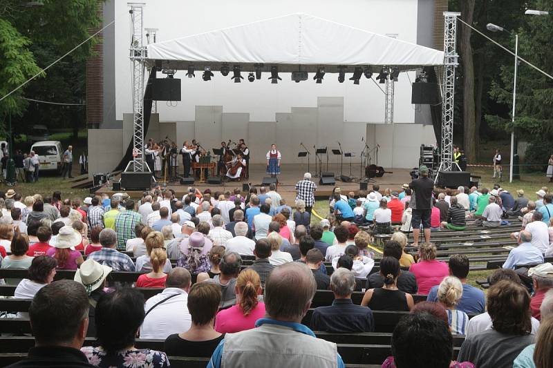 Mezinárodní folklorní festival ve Strážnici na Hodonínsku. Letos se konal již 71. ročník.