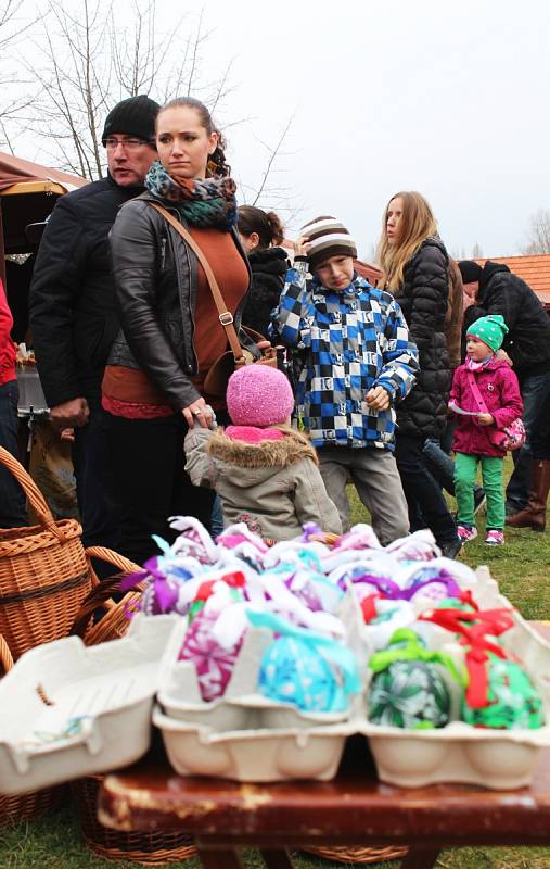 Pořad Národního ústavu lidové kultury Velikonoce ve skanzenu.