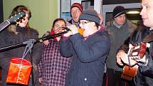 K Česko zpívá koledy se již tradičně připojují také klienti Zeleného domu pohody Hodonín.