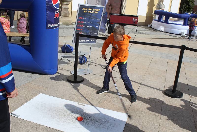NHL Global Fan Tour na hlavním náměstí v Hodoníně.