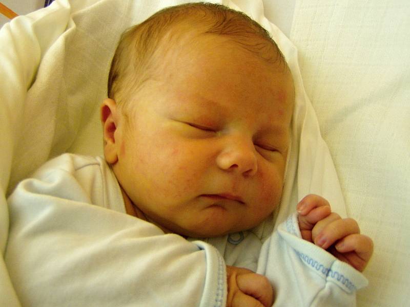 Daniel Rusnák, 9.1.2014, Veselí nad Moravou, 51cm, 3,55 kg