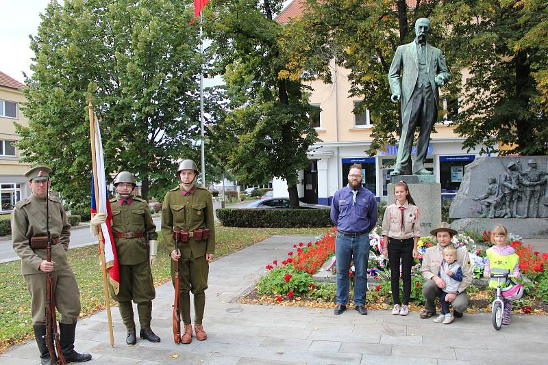 Pietní akt v Hodoníně u příležitosti osmdesáti let od úmrtí prvního československého prezidenta Tomáše Garrigua Masaryka.