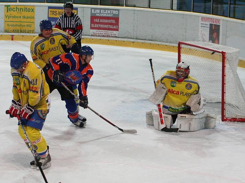 2. liga: SHK Hodonín (v modrém) vs. Lvi Břeclav