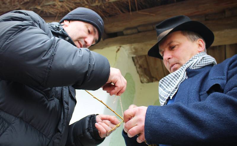 Pořad Národního ústavu lidové kultury Velikonoce ve skanzenu.