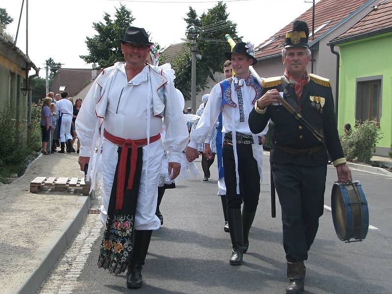 V Kněždubu slavili vinobraní po čtyřiceti letech.