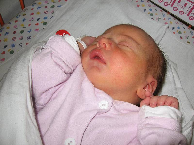 Anna Dubská, 13. dubna 2010, 53 cm, 3,6 kg, Hodonín