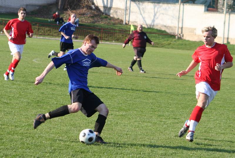 Okresní přebor: Svatobořice (v červeném) vs. Hovorany