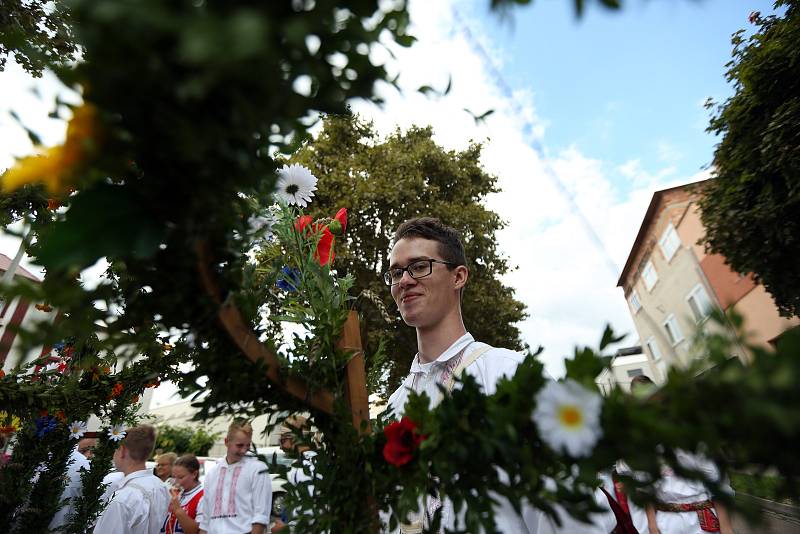 Kyjovské dožínky jsou tradiční folklorní akcí. Průvod v tradičních krojích prošel městem s několika zastávkami za doprovodu dechové hudby.