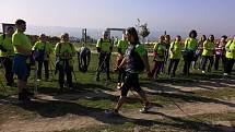 Janek Vajčner je ze Znojma, přesto se pořád hlásí ke Slovácku, odkud pochází jeho rodina. Miluje folklor a sport.