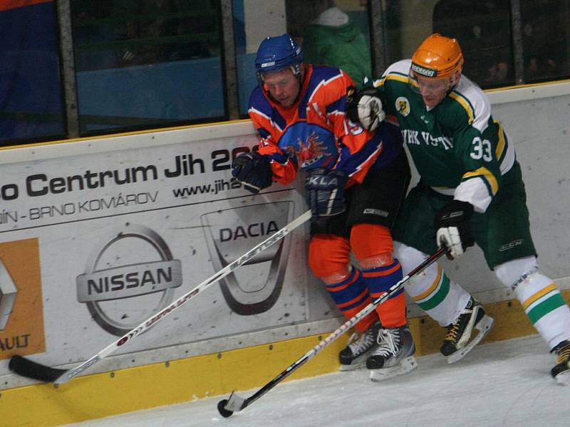 Hodonínští hokejisté porazili hráče Vsetína 3:0.