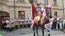 Očekávaná akce Slovácký rok na čtyři dny opanovala Kyjov. Také devatenáctý ročník nejstaršího regionálního folklorního festivalu v České republice zpestřila tradiční jízda králů v podání chasy ze Skoronic.