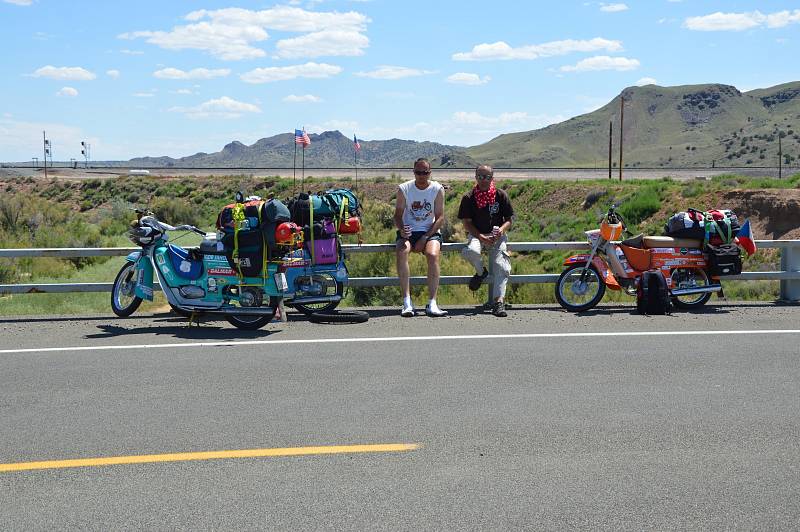 Expedice Pionýrem po Route 66. Tři nadšenci za necelý měsíc projeli legendární cestu vedoucí napříč USA.