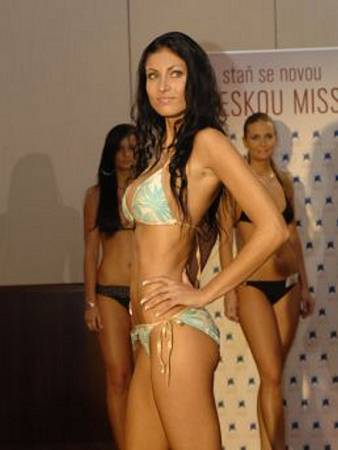Fotogalerie: Julie Zugarová v soutěži Česká miss 2009 - Hodonínský deník