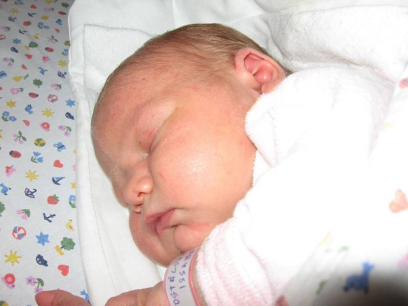 Isabella Dostálová, 50 cm, 3,65 kg, 17. 5. 2010, Hodonín