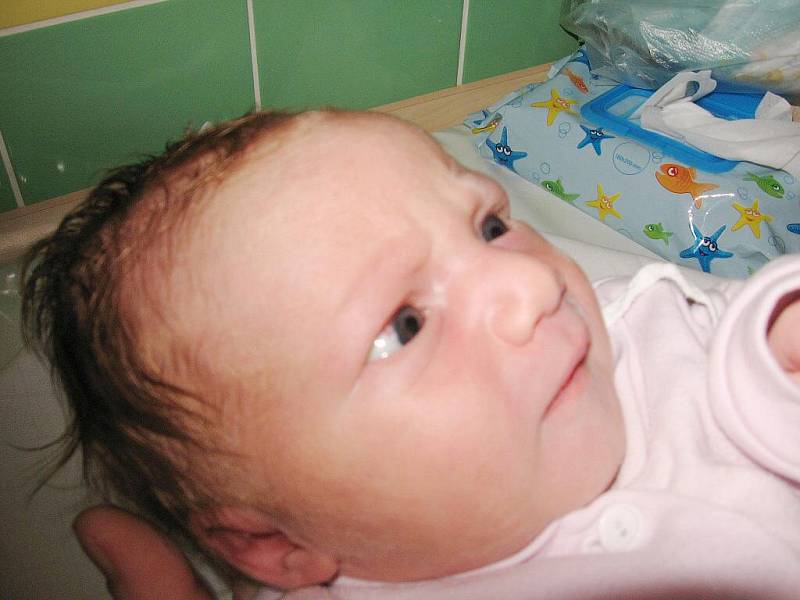 Tereza Balaštíková, 50 cm, 3,5 kg, 14. 5. 2010, Kyjov