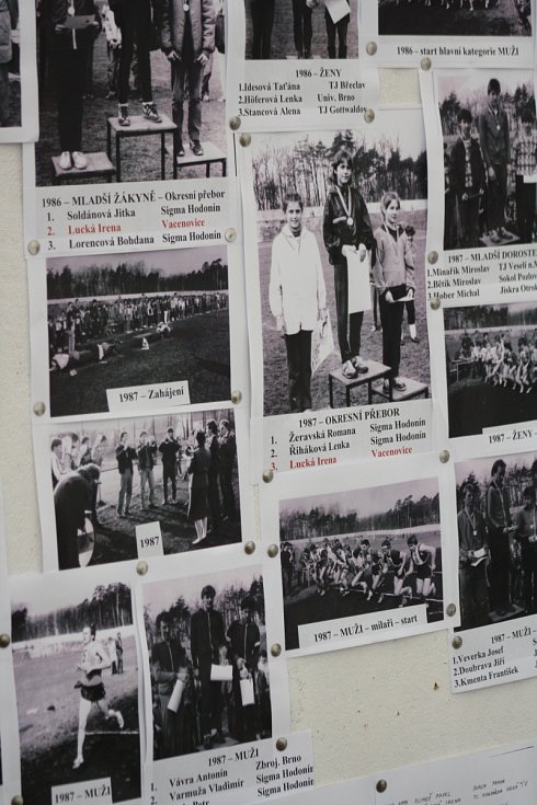 Hodonínský deník | Běh osvobození: rekordní účast a Korvasová útočící na  traťový rekord | fotogalerie