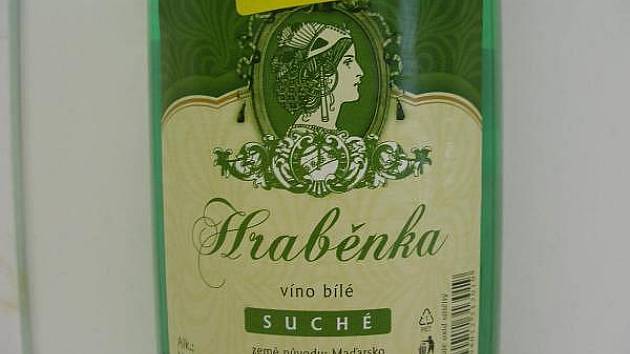 Společnost Livi z Dubňan prodávala víno ředěné vodou.
